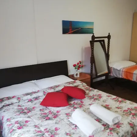 Πανσιόν Holiday Guesthouse Μαργκέρα