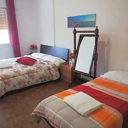 Gasthuis Holiday Guesthouse 2*