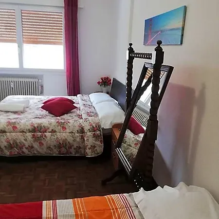 Gasthuis Holiday Guesthouse 2*