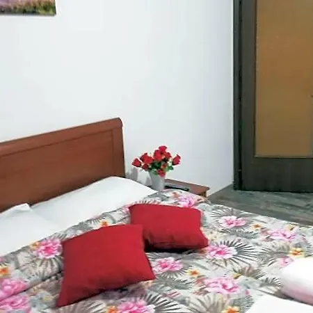 Holiday Guesthouse Μαργκέρα