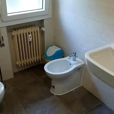 Holiday Guesthouse Πανσιόν Μαργκέρα